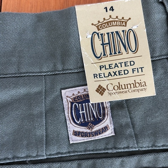 NWT Columbia high waist shorts - Picture 4 of 8